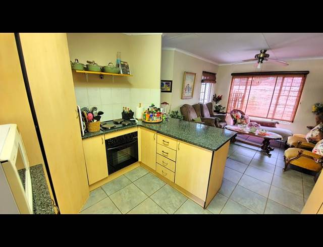 4 BEDROOM HOUSE FOR SALE IN HESTEAPARK